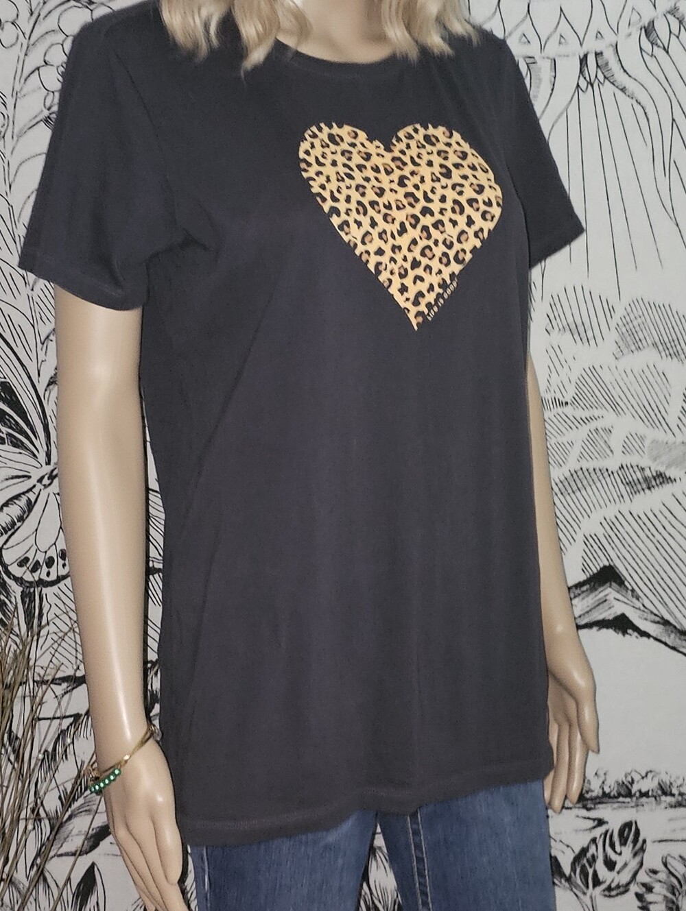 Life Is Good Medium Charcoal Black Tee with Leopard Heart Graphic - 100% Cotton